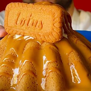 Lotus Molten Cake